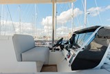 Prestige 590 for sale - flybridge helm